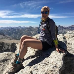 Meet your Posher, Elizabeth